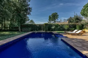 Villa con giardino, piscina privata e griglia | Vista sul giardino | Ideale per lavorare da remoto - Image 3