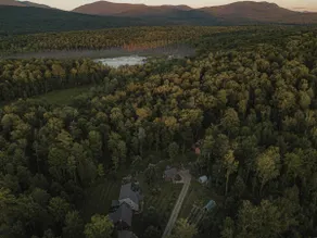 Log Cabin Getaway near Middlebury and Green Mtns - Image 4