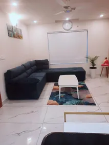 Luxury Suite, 1 BHK Apartment at Heart of the city - Image 2