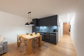 Cozy, central apartment with a stunning view - Image 5