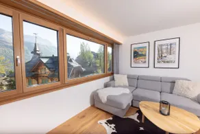 Cozy, central apartment with a stunning view - Image 3