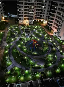 Uptown Elegant Apartment - Image 2