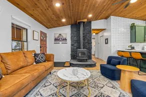 Modern Retreat- 4 miles to Pinecrest Lake! EV Charger! - Image 3