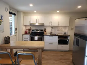 Garden City Suite: Perfect Location & Comfort - Image 2