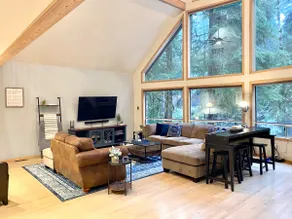 RARE~2 Master Suites~3 1/2 Bath, Chefs Kitchen - Image 3