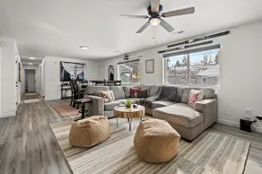 Downtown+4 Bedroom+Single Level+ Open Concept - Image 5