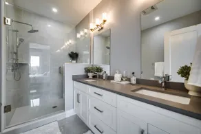 Luxurious 3BR, King Bed, Ensuite. Perfect Stay! - Image 4