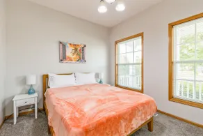 •5 bedroom 2 full bath stay in Paradise King bed• - Image 2