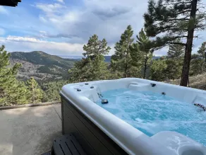 Peaceful Retreat*Mtn&City Views*Hot tub*Game Room! - Image 3