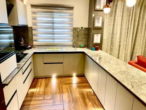 Olive luxury apartment - Image 2