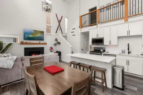 Mountain View Retreat at The Quarry - Sleeps 10! - Image 4