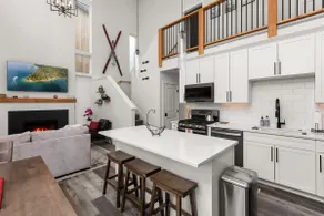 Mountain View Retreat at The Quarry - Sleeps 10! - Image 5