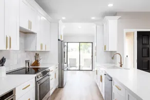 Remodeled - 1 mile to Old Town! - Image 3