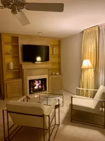 Elegant,spacious and fun, central home - Image 5