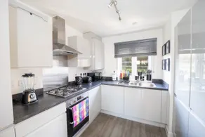 Immaculate 3 Bedroom Home Barnstaple Devon - Image 3
