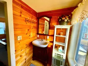 3 Room Suite, Monthly, Historic Inn, Jamaicahaus - Image 5