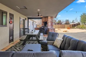 Spacious 4BR RanchHome w/2FirePits - Image 2