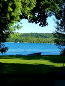 Crystal Lake Getaway - Image 5