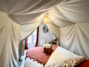 The Expedition · Chic Glamping · Netflix · Center - Image 3