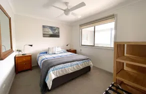 20 Massey St, 'Surfs Up', top self-contained unit - Image 4