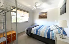 20 Massey St, 'Surfs Up', top self-contained unit - Image 5
