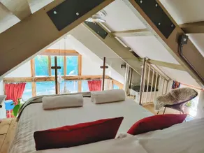 Gwarcwm Farm Crog Loft Hot Tub and Riverside Sauna - Image 3