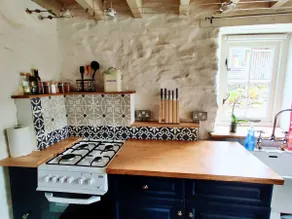 Gwarcwm Farm Crog Loft Hot Tub and Riverside Sauna - Image 5