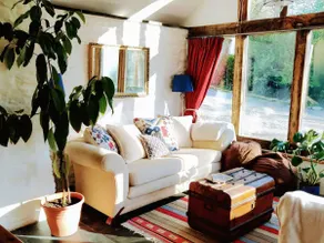 Gwarcwm Farm Crog Loft Hot Tub and Riverside Sauna - Image 4