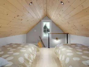 Cozy Cabin with Modern Amenities. Pet Friendly! - Image 3