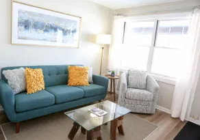 Downtown Lake View Condo -Unit 2 - Image 4