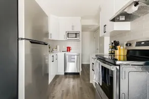 Stylish Escape Near Grey Nuns Hospital - Image 2