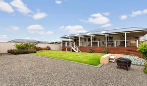 The Beach House - Image 2