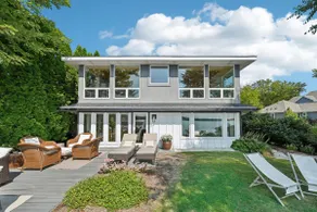 Luxury Lakeside Oasis- 4 Bed / 3 Bath Lake Home - Image 2