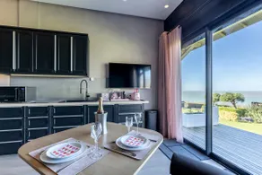 Calypso Suite-Apartment with Hot Tub - Image 5
