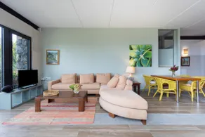 Quiet villa with views and surrounded by nature - Image 3