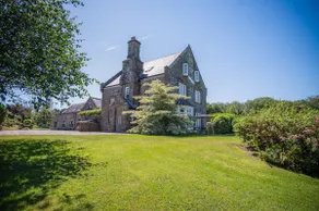 Brunant Country Farm House in West Wales - Image 2