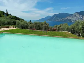 Domus Incantus • Garden & Lake View • Apartment 1 - Image 4