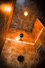 Couples Getaway-Romantic Bathtub/Outdoor Fire Pit - Image 4