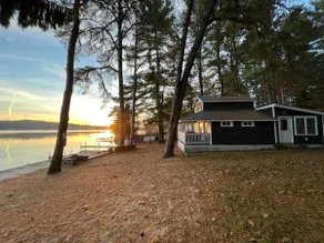 Cabin at Sunshine-Situated on the Sandy Shore of Long Lake - Image 1