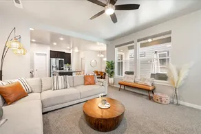 Cute & Cozy Home - Smart TVs, Wifi, Board Games - Image 3