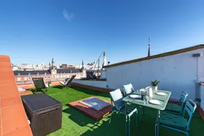 Historic penthouse Plaza Mayor in Madrid - Image 3