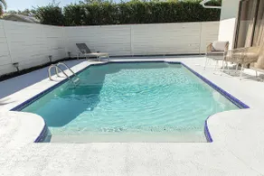 Modern Luxury Villa w/ Heated pool & patio  -6 min from WEF - Image 2