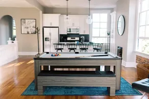 2 King Beds - Pool Table, Heart of Downtown LYH - Image 2