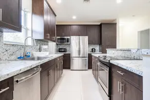 Spacious 3BR Hollywood Home – 2 Miles to Beach - Image 3