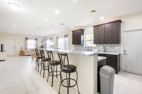 Spacious 3BR Hollywood Home – 2 Miles to Beach - Image 2