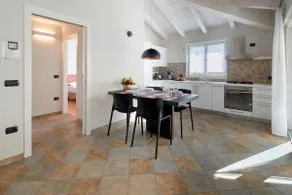 Residenza Ai Ferrari - Pink Apartment - Image 3