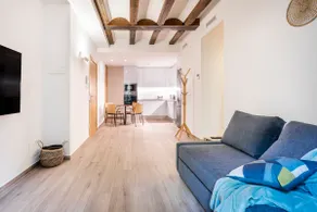 Roger 7 Apartment - Image 5