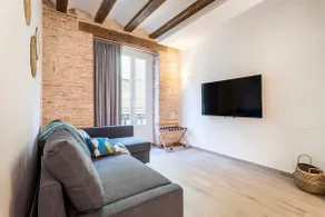 Roger 7 Apartment - Image 4