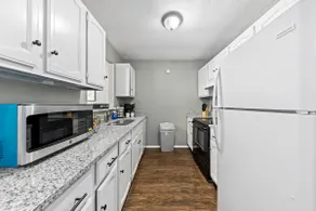 Cozy Temple Home near Baylor & I-35, Long Stays - Image 3