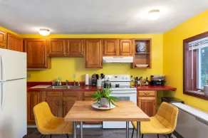 Cozy Loft Apartment in Downtown Conway, NH - Image 3